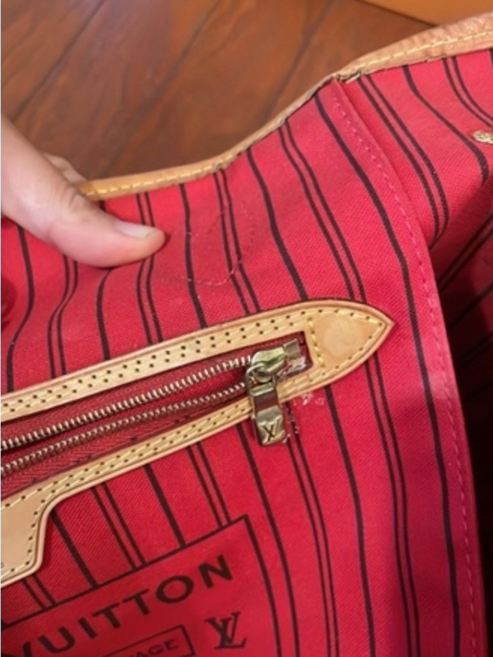 Louis Vuitton Monogram Neverfull Tote - Brown with Pink-Striped Interior - Picture 7 of 15